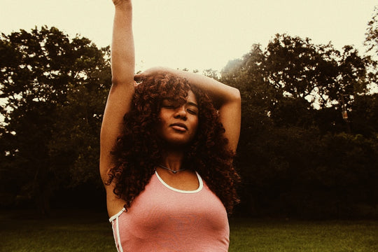 11 Experts Say How To Manifest Love &amp; Money (For Real)