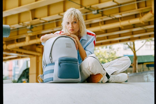 30 Overnight Bags For Women That Are Well-Traveled &amp; Stylish