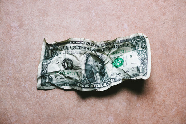 Here's The Proper Etiquette For Paying Someone Back