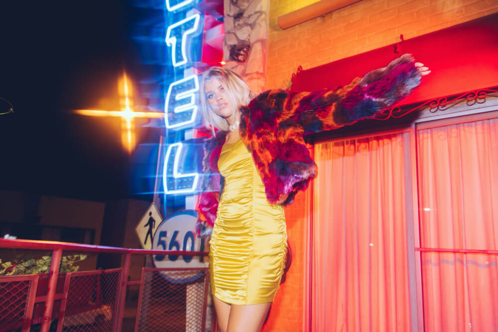 10 Stores like Boohoo Fashion Girls Are Shopping Right Now